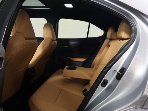 Used 2023 Lexus UX 250h FWD w/ Accessory Package (Z2) image 11