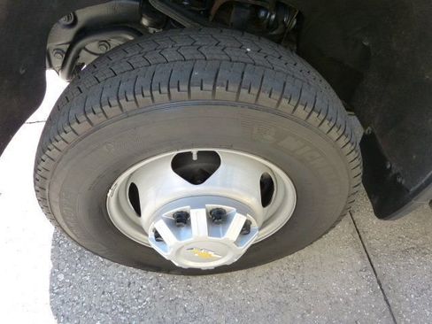 Used 2024 Chevrolet Silverado 3500 W/T w/ Snow Plow Prep Package image 39