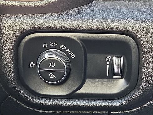 Used 2020 RAM 1500 Big Horn image 22