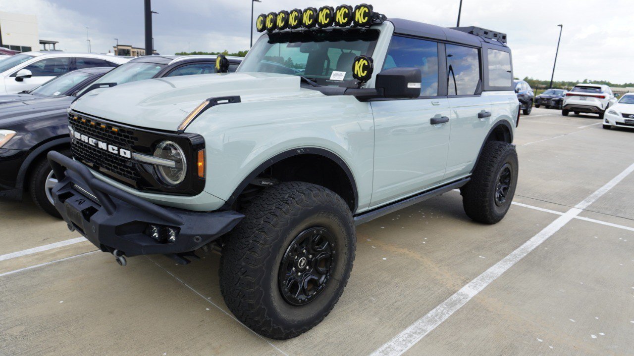 Used 2023 Ford Bronco Wildtrak AWD/4WD image 4