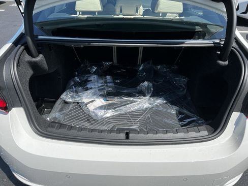 New 2026 BMW 330i Sedan w/ Premium Package RWD image 21