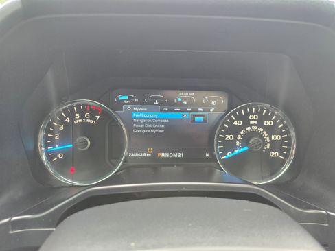 Used 2016 Ford F150 Platinum w/ Technology Package AWD/4WD image 15