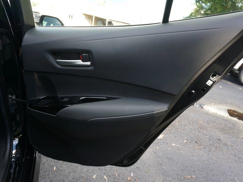 Used 2022 Toyota Corolla SE FWD image 19