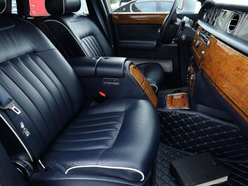 Used 2011 Rolls-Royce Phantom Sedan RWD image 8