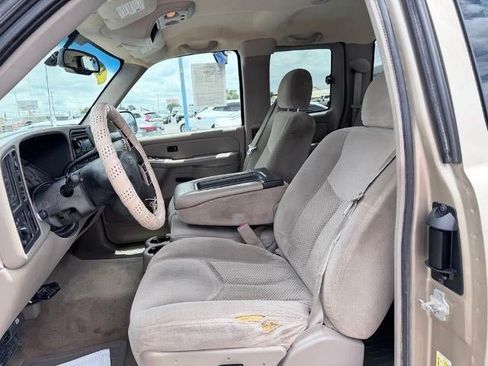 Used 2006 Chevrolet Silverado 1500 LT w/ Light Duty Power Package AWD/4WD image 9