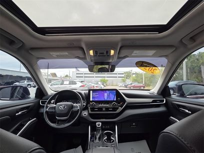 Certified 2024 Toyota Highlander XLE