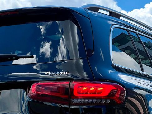 Certified 2022 Mercedes-Benz GLB 250 4MATIC image 10