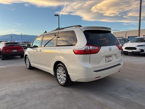 Used 2015 Toyota Sienna AWD image 7