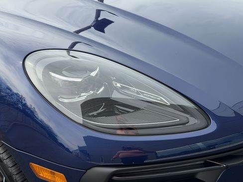 New 2026 Porsche Macan image 12