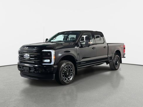 Used 2025 Ford F250 Platinum AWD/4WD image 7