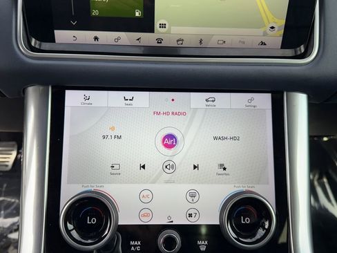 Used 2019 Land Rover Range Rover Sport HST image 16