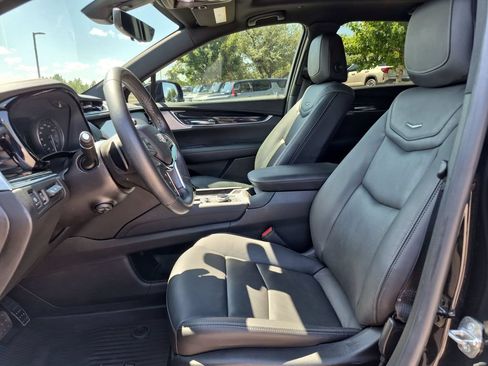 Used 2021 Cadillac XT5 Premium Luxury FWD image 23