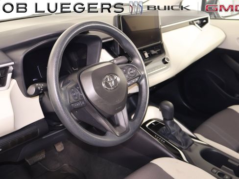 Used 2026 Toyota Corolla LE FWD image 9
