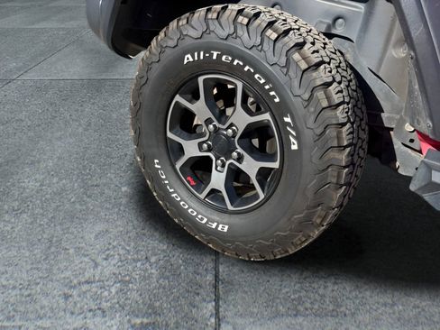 Used 2018 Jeep Wrangler Unlimited Rubicon AWD/4WD image 9