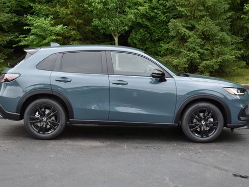 New 2026 Honda HR-V Sport image 9