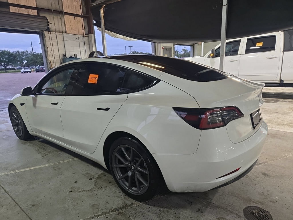 Used 2023 Tesla Model 3 Standard Range RWD image 3