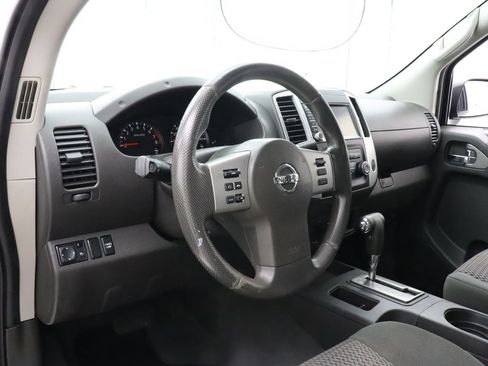 Used 2019 Nissan Frontier SV RWD image 12