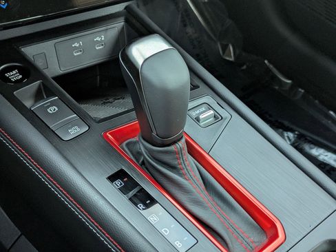 New 2026 Nissan Kicks SR FWD image 17