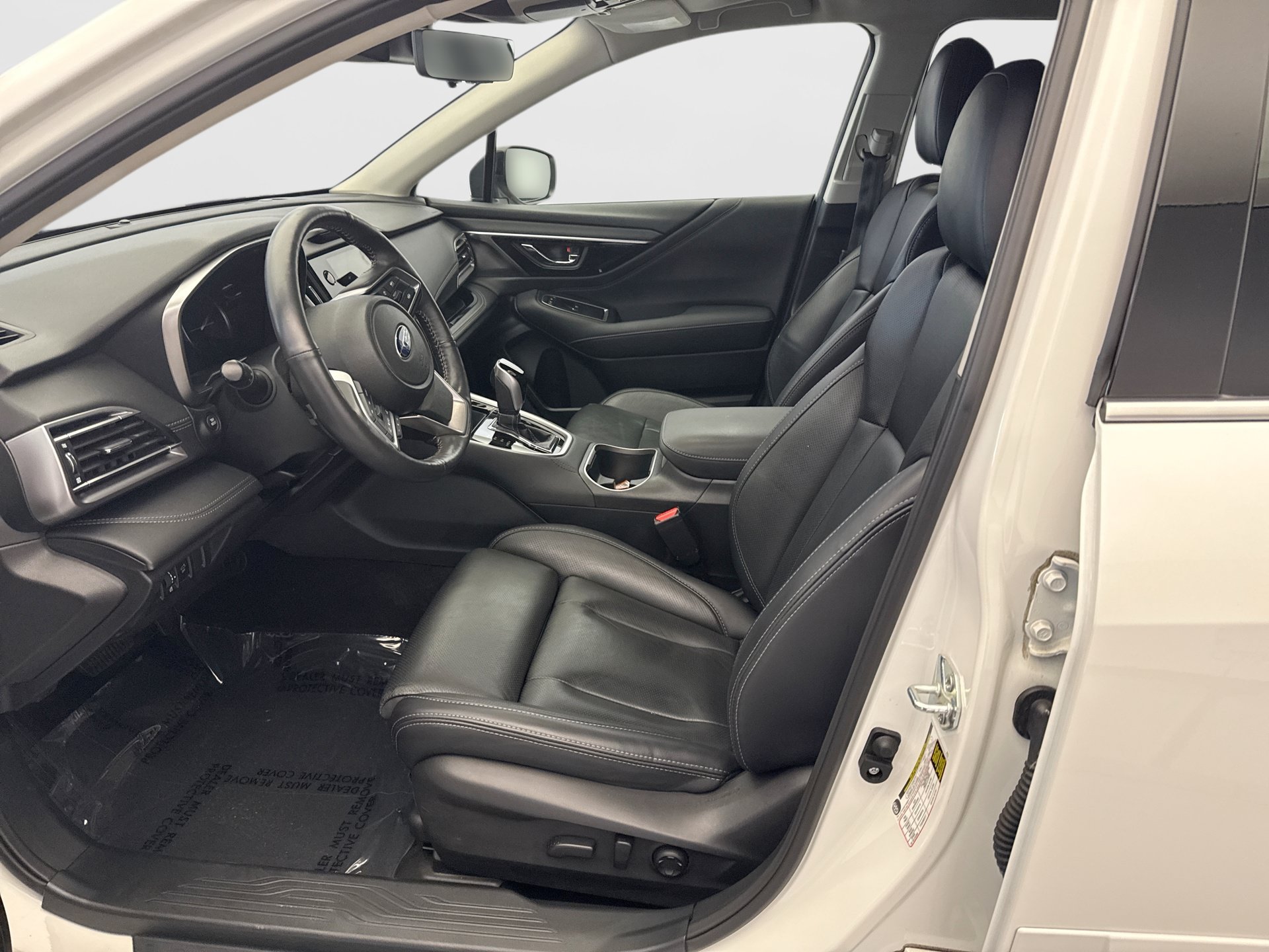 Used 2024 Subaru Outback Touring AWD/4WD image 11
