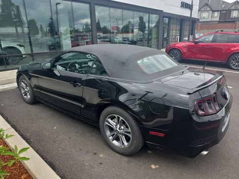 Used 2014 Ford Mustang Premium w/ Equipment Group 201A RWD image 4