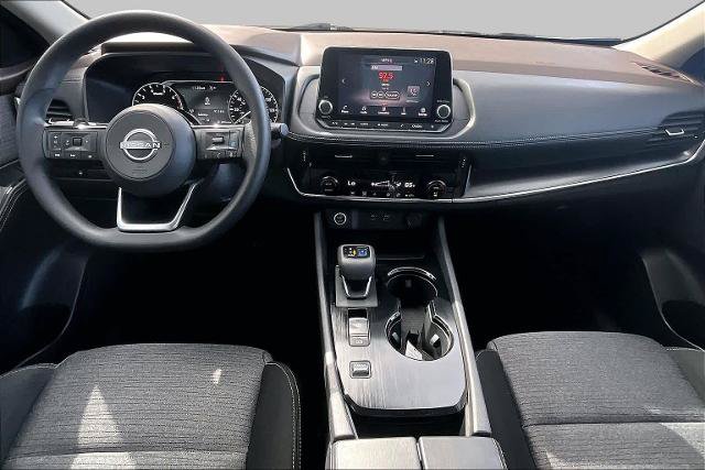 Certified 2022 Nissan Rogue SV FWD image 15