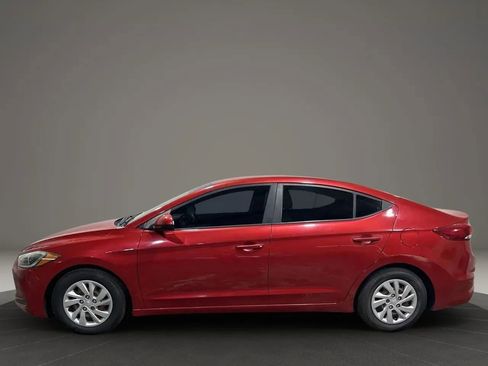 Used 2018 Hyundai Elantra SE image 4