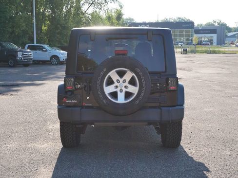 Used 2013 Jeep Wrangler Unlimited Sport AWD/4WD image 5