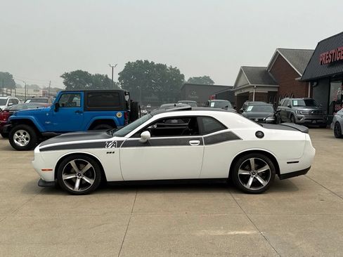 Used 2019 Dodge Challenger R/T w/ T/A Package RWD image 3