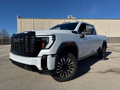 New 2026 GMC Sierra 2500 Denali Ultimate w/ Max Trailering Package AWD/4WD image 1