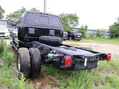 New 2026 RAM 3500 Tradesman RWD image 23
