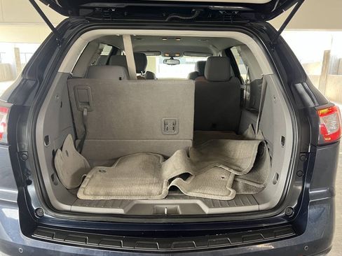 Used 2016 Chevrolet Traverse LT w/ Style and Technology Package AWD/4WD image 21