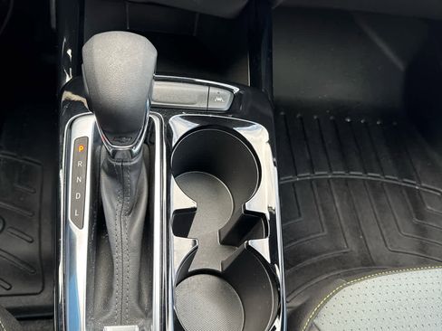 Used 2025 Chevrolet Trax LT w/ Driver Confidence Package image 26