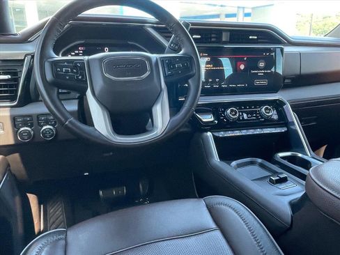 Used 2024 GMC Sierra 2500 Denali w/ Denali Reserve Package AWD/4WD image 10