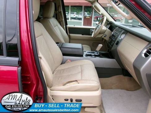 Used 2014 Ford Expedition XLT w/ Equipment Group 202A AWD/4WD image 23