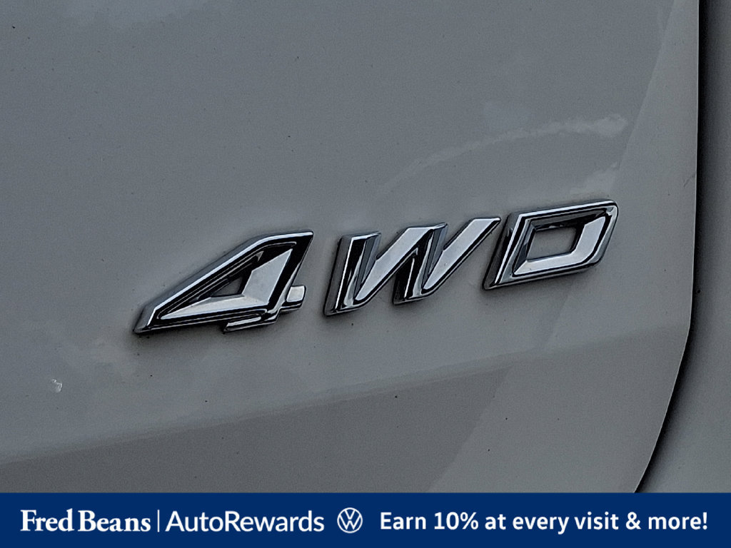 Used 2022 Ford Explorer XLT w/ Equipment Group 202A AWD/4WD image 37