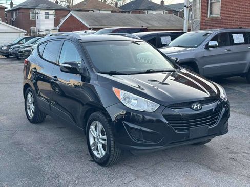 Used 2012 Hyundai Tucson GLS image 3