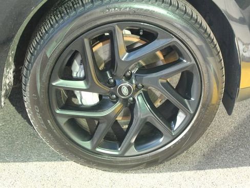 Used 2023 Land Rover Range Rover Sport SE image 9