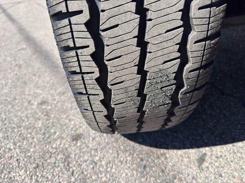 Used 2025 Ford Transit 250 Medium Roof w/ Load Area Protection Package image 41