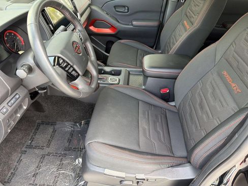 Used 2026 Nissan Frontier PRO-4X AWD/4WD image 5