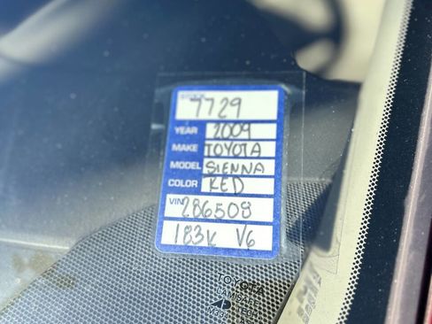 Used 2009 Toyota Sienna CE image 24