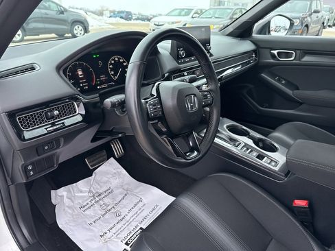 Used 2024 Honda Civic Sport image 9