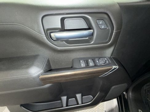 Used 2022 Chevrolet Silverado 1500 LT image 15
