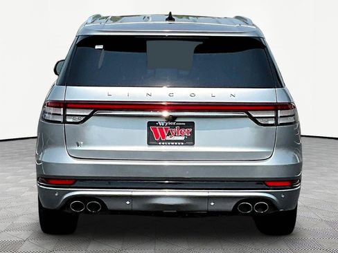 Used 2021 Lincoln Aviator Grand Touring w/ Elements Package Plus AWD/4WD image 5