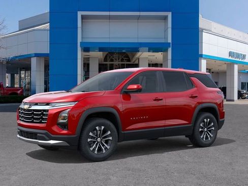 New 2026 Chevrolet Equinox LT image 2