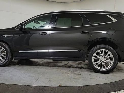 Used 2022 Buick Enclave Premium w/ Surround and Sites Package image 5
