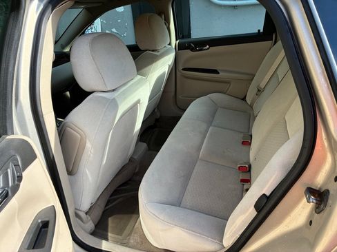 Used 2011 Chevrolet Impala LS image 5