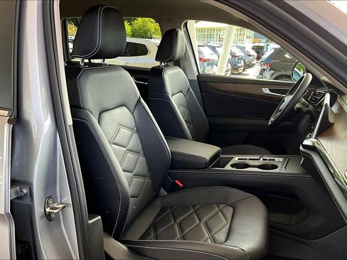 New 2026 Volkswagen Atlas SE image 6