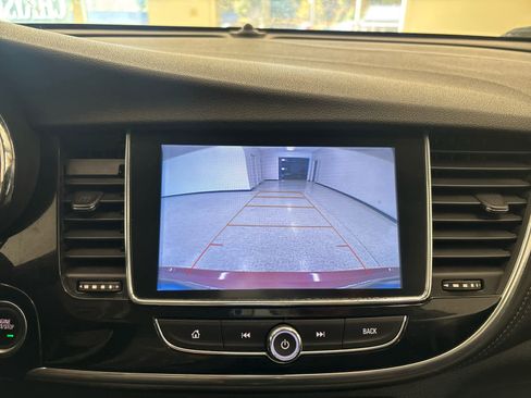 Used 2020 Buick Encore Preferred image 34