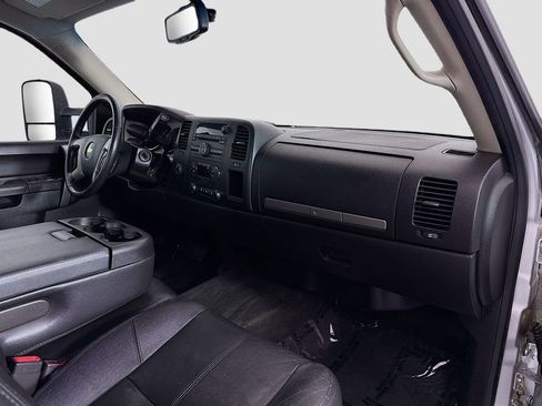 Used 2014 Chevrolet Silverado 2500 LT w/ Interior Plus Package AWD/4WD image 25