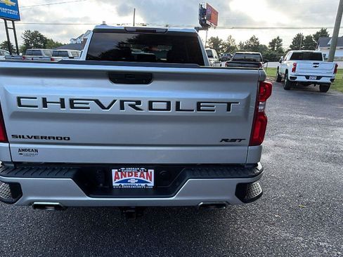 Used 2022 Chevrolet Silverado 1500 RST AWD/4WD image 9